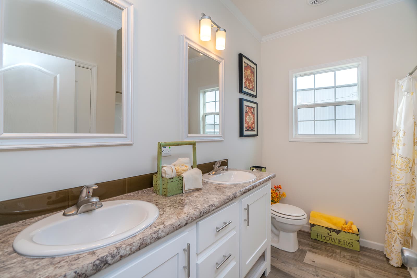 Elite Series / The Belle Vue 326401 at Eagle Park Homes